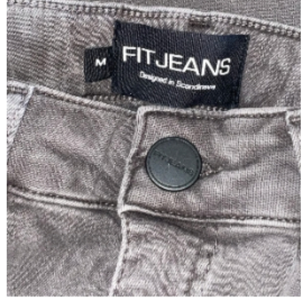 NWT FITJEANS MEDIUM REGULAR HIGH Rise Flare - Charcoal - Picture 4 of 6